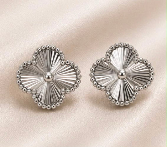 ARETES SILVER INSPO VAN CLEEF